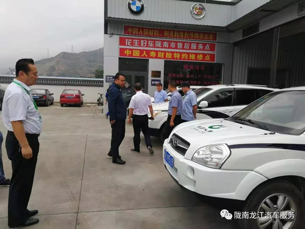 金錘鈑金，銀槍噴漆！龍江汽修值得信賴！