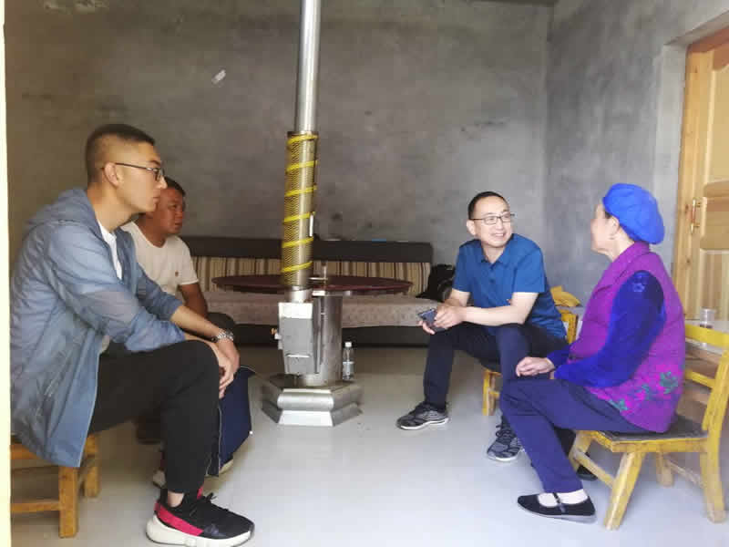 “感黨恩、憶黨史”，--市龍江城鄉(xiāng)發(fā)展集團公司開展慶祝建黨99周年主題黨日活動